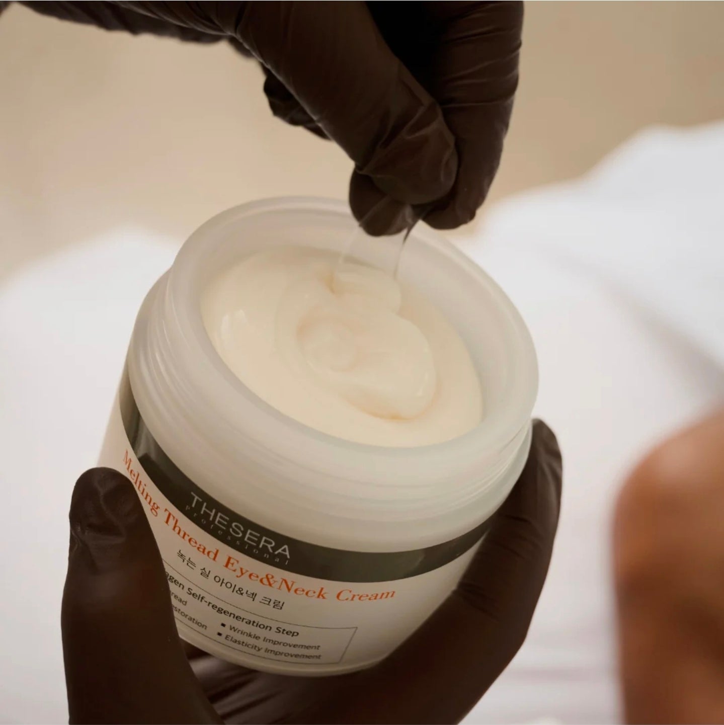Thesera Melting Eye & Neck Cream